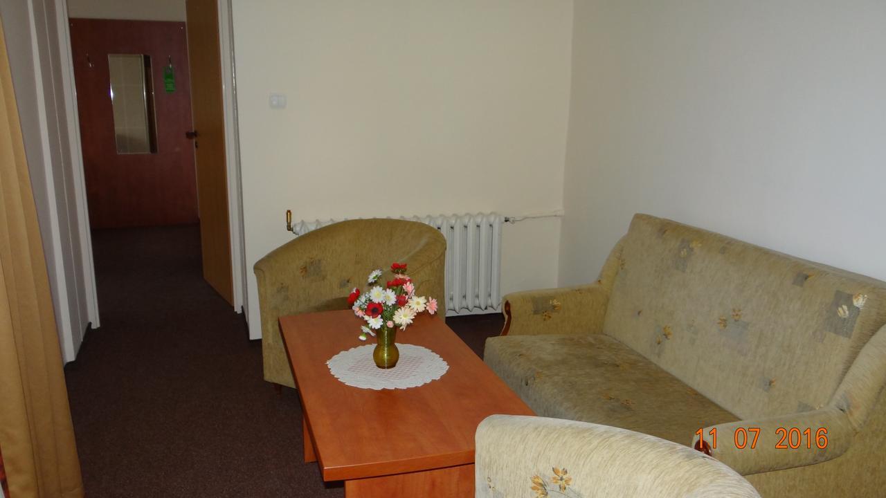 Gwarek Kudowa-Zdrój Exterior foto
